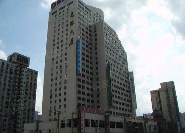 1、2、4上海火车站-12、13号线汉中路站-长安