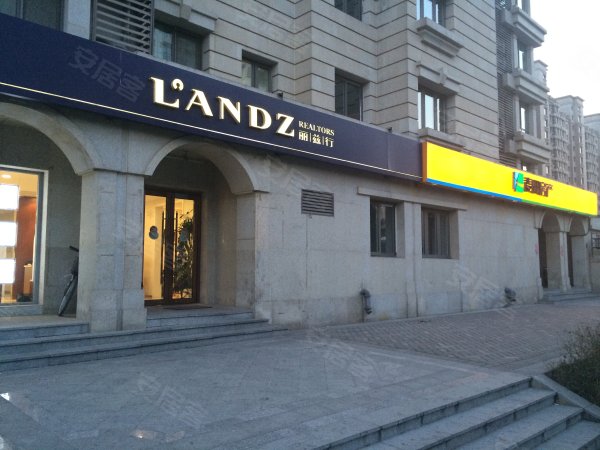 远洋万和城低价售商铺95%得房率还赠送80平