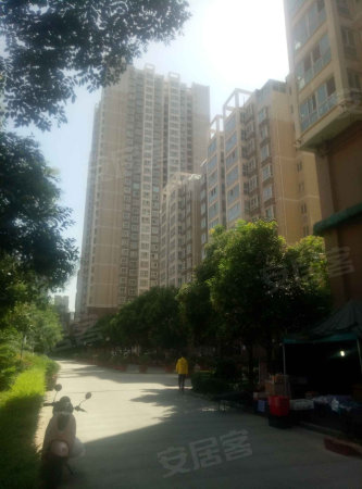 大寨路 枫林华府 地铁口精装婚房 89平1万 诚心急售!