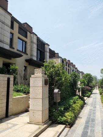 少于市场价200w旭辉御府豪装别墅产证130赠送180平