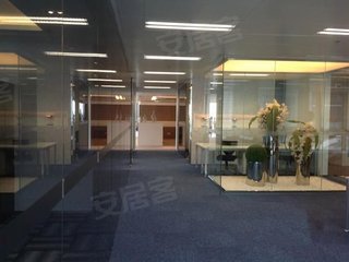 解放碑450平精装高品质楼、租金价格含税、含