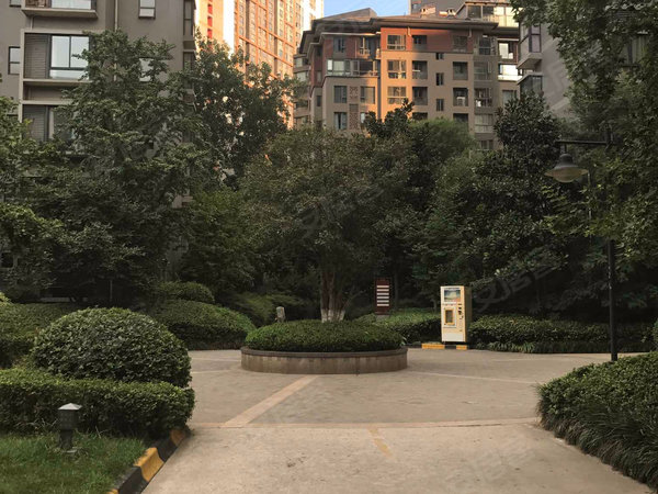 高新枫林华府,团结南路,近无名路-西安高新枫林华府房