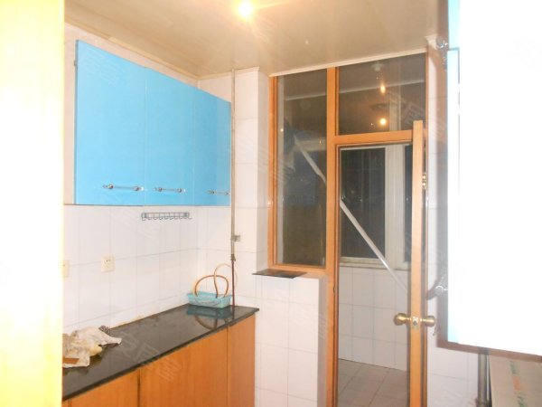 老军营北区,老军营租房,紧邻太师二附小,36中,