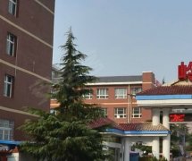 岭杰小区人口_人口老龄化图片