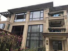 共4层 |2015年建造 蒋平                      华晨山水洲
