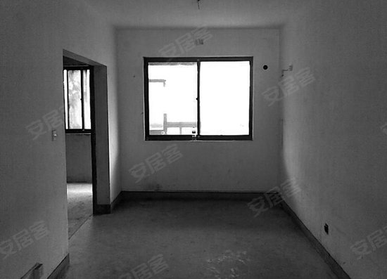 鑫苑国际城市花园,鑫苑租房,纯毛坯 800 出租 有