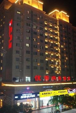 房,精装酒店式公寓 长租短租都可以!随时看房!