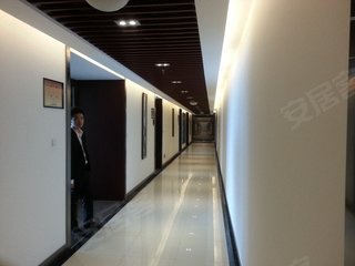 光宇尊鼎国际 商业裙楼招租 娱乐洗脚城办公kt