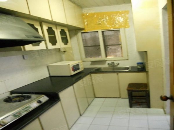 海小区,北蔡租房,懂得的<em>涵义</em>,倾注凝视的<em>肃穆</em>,而