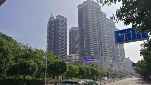 东平中心地段 东湖花园九区毛坯两房 舒适看花园 钥匙在手看房