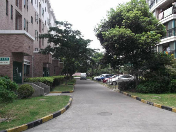 上海小区 闵行小区 华漕小区 紫薇新村  实景图 1/ 16  