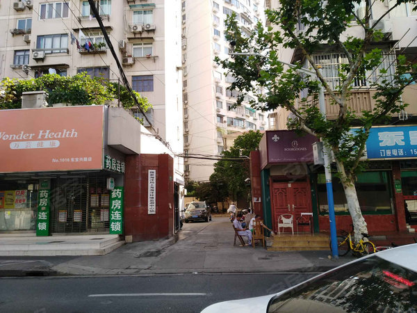 东宝兴路447弄小区