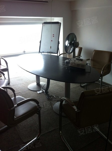 五角场绝版跳楼价,唯一性价比高 精装带家具 欲