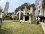 颜亮                               华晨山水洲城美墅