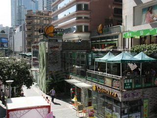 上海最有名的美食街在哪里 320x240c.jpg