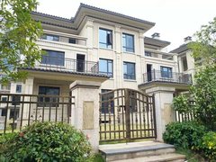 8250元/m |共1层 |2016年建造                      华晨山水洲城