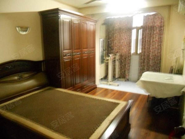 海小区,北蔡租房,懂得的<em>涵义</em>,倾注凝视的<em>肃穆</em>,而