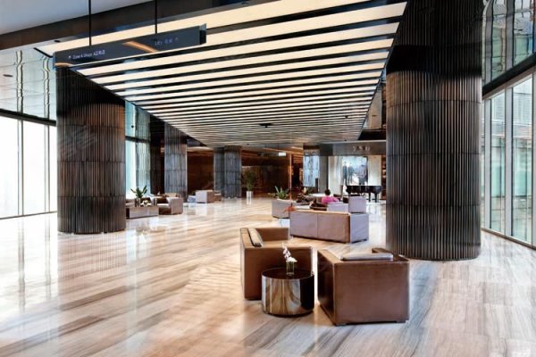 国际城南、喜来登酒店、高端奢侈品商场、独立