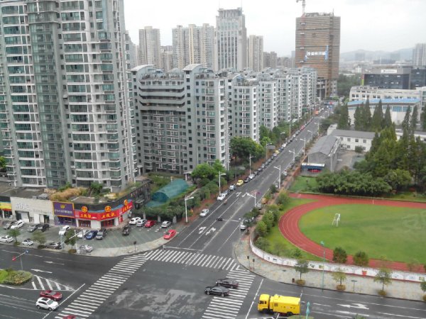 君尚金座,区政府跃层顶级豪宅,带车位,家具家电