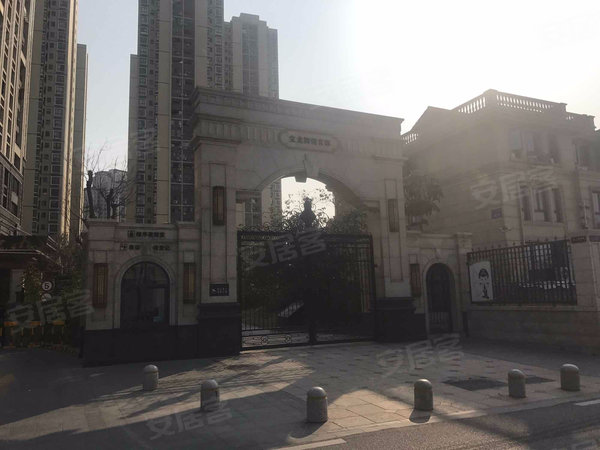 宝龙御湖官邸(公寓)户型图实景图片