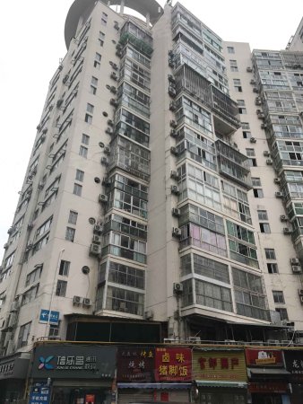 火车站 官邸大厦 精装两房 使用80平 楼中楼 读梧村