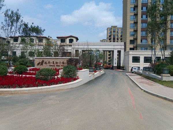 远洋戛纳小镇