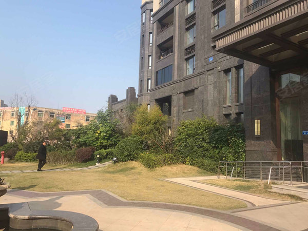宝龙御湖官邸(公寓)户型图实景图片