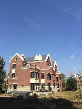出售康桥郡别墅豪华装修680万,带地下室