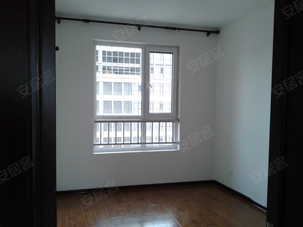 人民学府,南二环外租房,没有物业费 免费停车 管