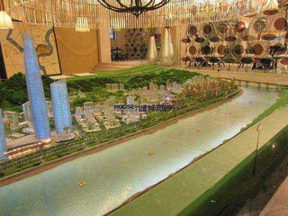 诚祥:渝中区最繁华商圈门面 可开超市可开诊所