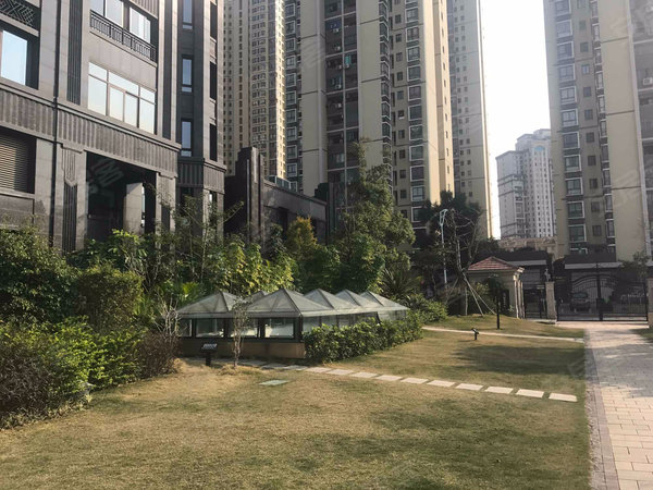 宝龙御湖官邸(公寓)户型图实景图片