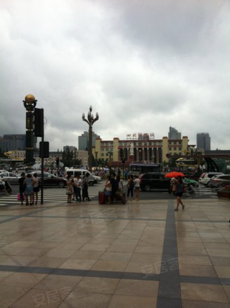 春熙路地铁站出口商场 稳定收益 房东诚心出售