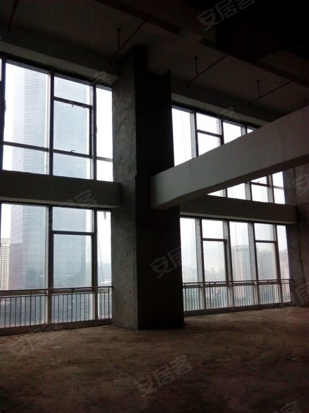 端大气上档次,大中华IFC写字楼出租,666500元