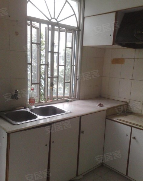 填海巷,汽车站租房,长江东路与明光路交叉口 交