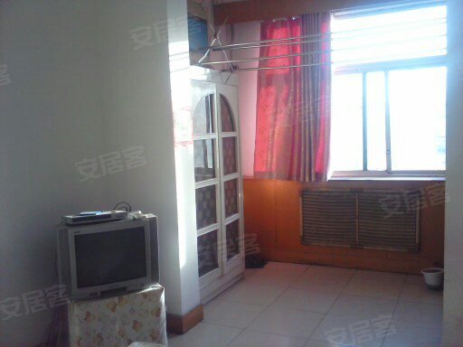 新建路三友电器附近,1400元,晋剧院宿舍租房及