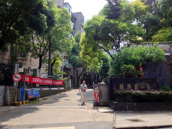 振兴苑小区,街道口租房,武汉大学茶港主卧安静