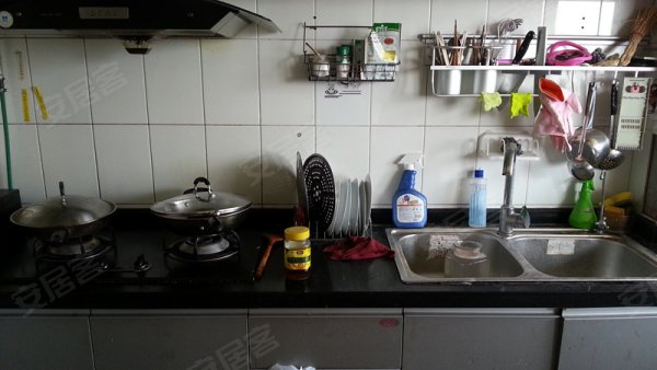 幼儿园小班家用电器真能干教案 目标:学习正确