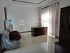 中间建筑租房12000元/月