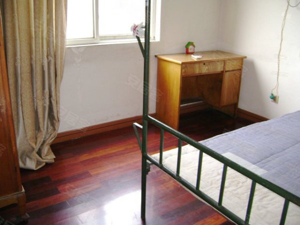 叙康里,全装修两房,设施齐全,拧包入住,长江