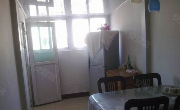 本溪路附近绥中楼一楼出租(小门脸) 急急 !,