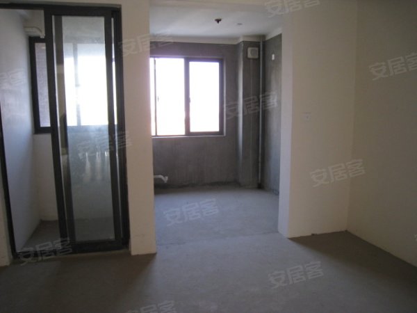 梨花苑,通江租房,新客运中心方便通江大道