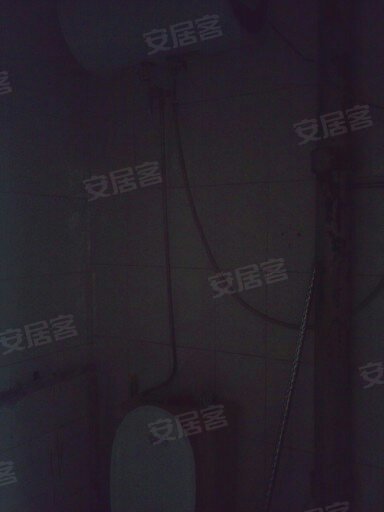 新建路三友电器附近,1400元,晋剧院宿舍租房及