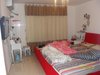 彩虹新城租房2500元/月