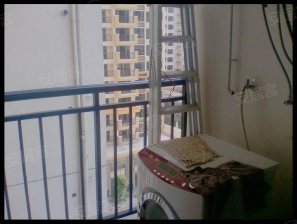 佳兆业中央豪门,石龙租房,中央豪门 三房