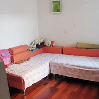 国美电器对面 次新小区：龙博 精装一房 附真图 急