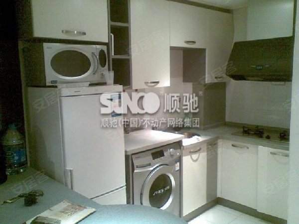名爵大厦,滨湖租房,想穿着拖鞋<em>睡衣</em>逛大润发吗