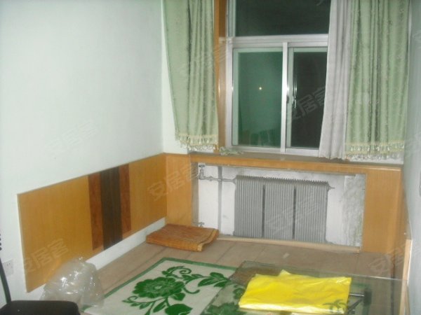 经七纬七岔路街小区精装带家具家电两室