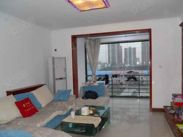 电梯3房诚意出租租房,2600元,响水湾租房