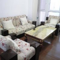 银都花园，小区中心，地暖，全套家私，大型涉外小区！