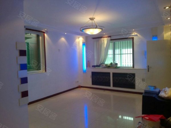 理工大矿院高层 下元百货商场对面 地理位置优